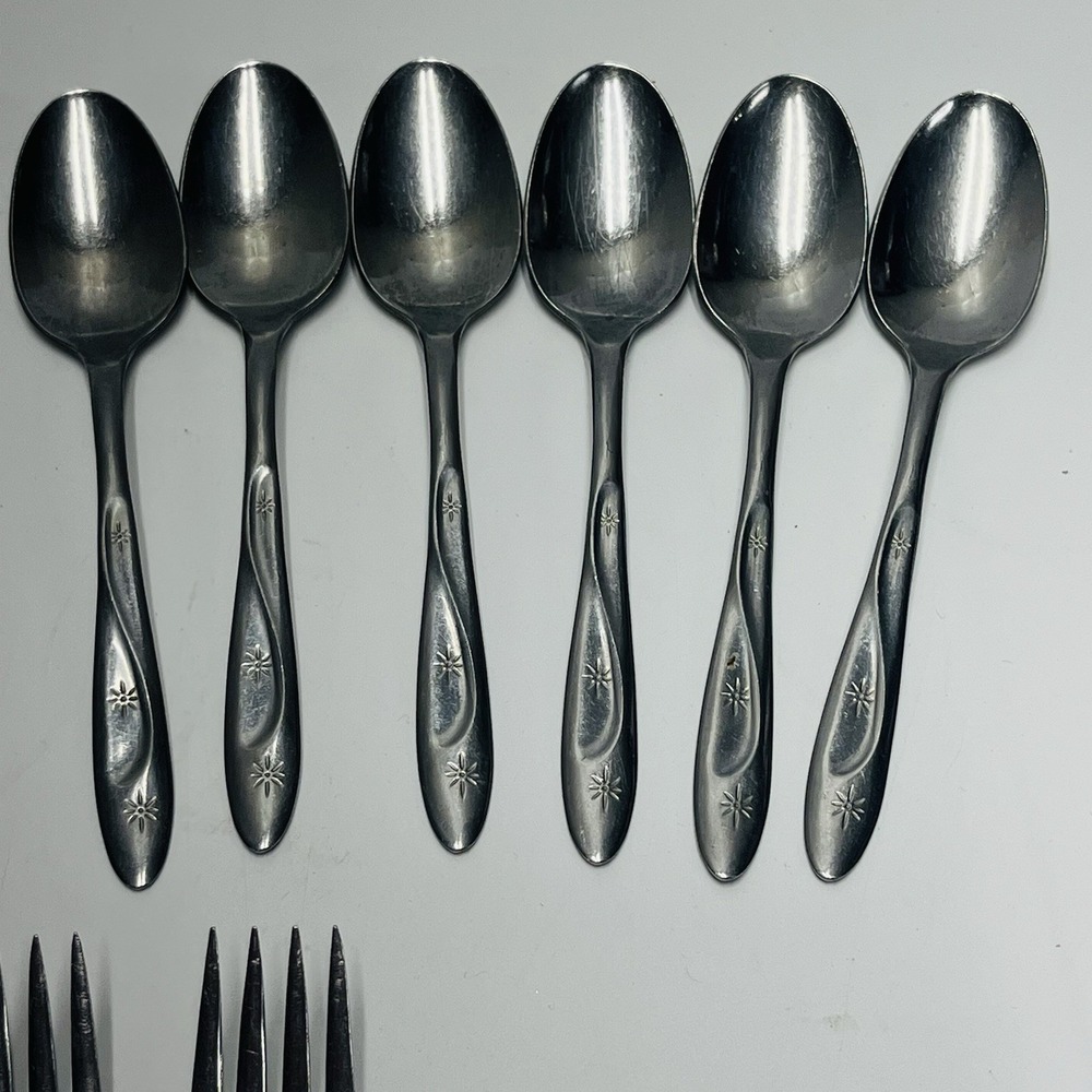 Lot‎ Of 12 Vintage Americana Star Stainless Flatware MCM Atomic Starburst - Picture 3 of 5